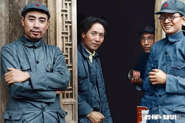 武汉和南京两座长江边上的城市,风格和地方语言有何相同和不同点