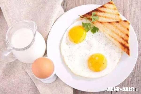 学生想要早餐吃得好有营养，要吃什么