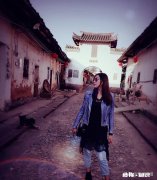 现在2月份工资还没发，不过员工都愿意干这是老板的魅力大吗