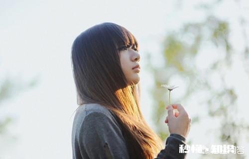 心中的那个人值得被我们一直等待吗还是选择放弃重新开始