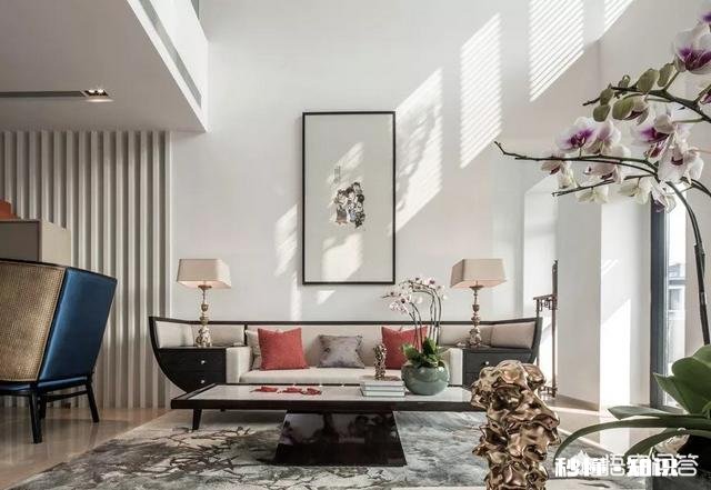 客厅挂画颜色怎么选择