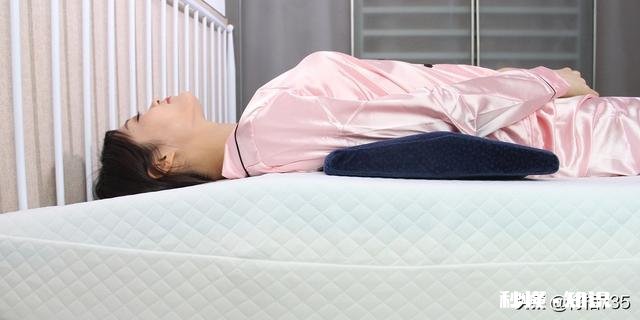 有什么适合老人的床垫吗我爸腰不好，晚上睡觉比较痛苦，想买款好点的床垫给他老人家