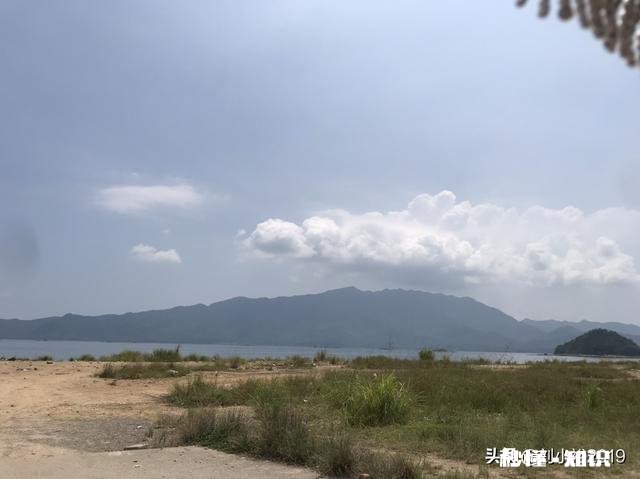 爱上了一个永远不能牵手的人，该怎么办