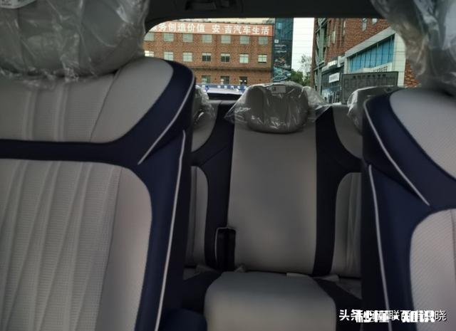 注重空间和安全性，荣威iMAX8和奥德赛哪个更好