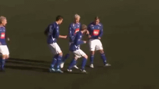 足球界谁的庆祝动作最难看