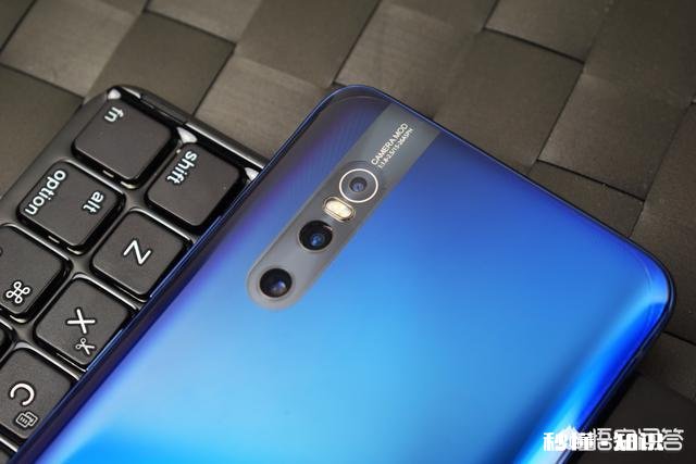 预算3000左右,买什么手机比较好