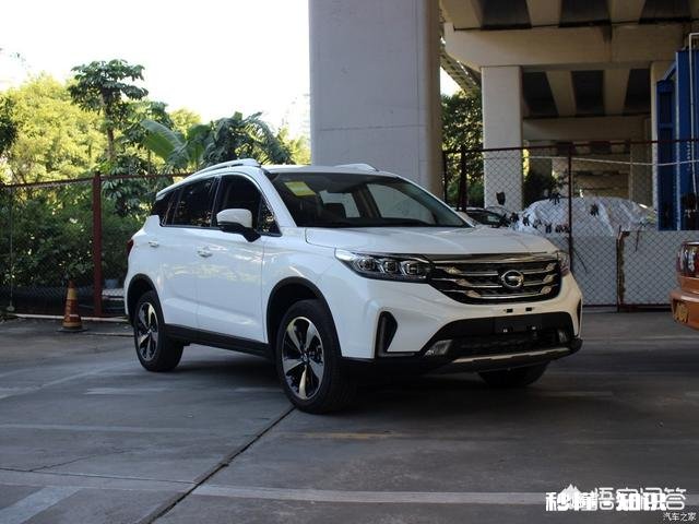 大学毕业15万落地买什么车好