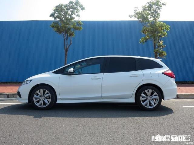 大学毕业15万落地买什么车好