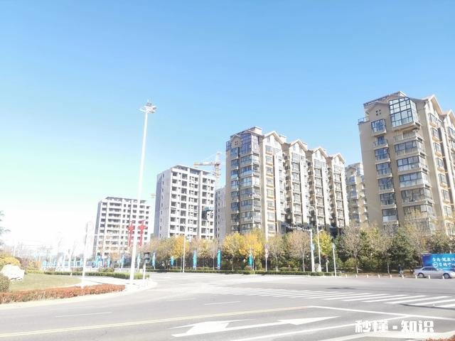 抛开中心城区，沿着地铁线去买远郊地铁站旁的房子，你有建议吗