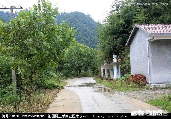 城市留住了我们的青春，能留住我们回家的脚步吗