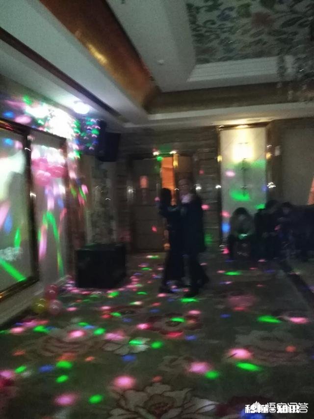 如何用“钱生钱儿”写一首诗