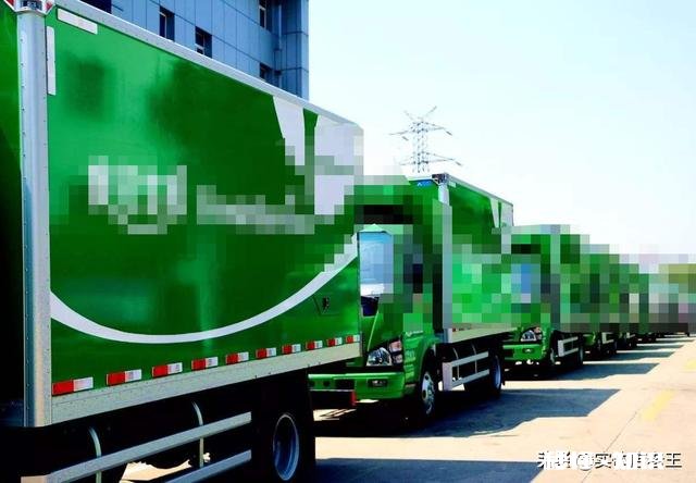 想做小镇的生鲜配送，前景如何需要自己建立仓储库房压货吗