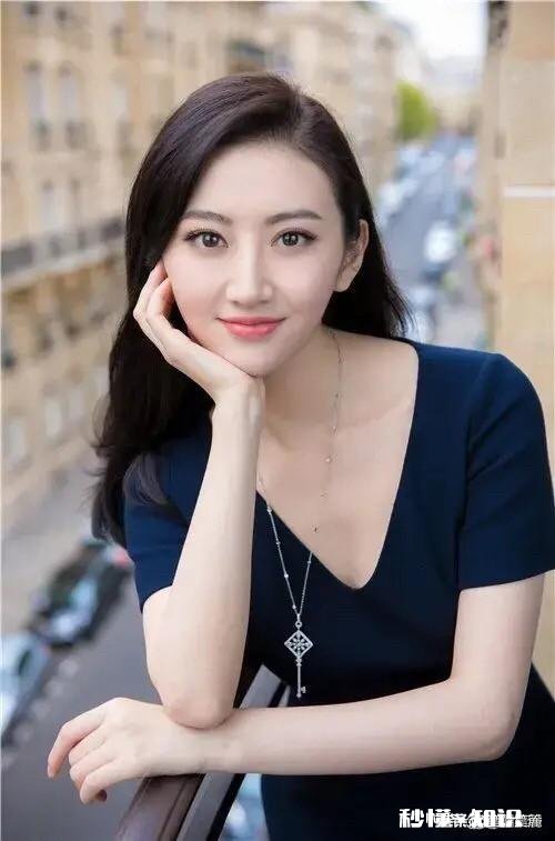 董卿,林志玲,小s,谢娜,金星,这几位主持人,娶谁当媳妇比较好