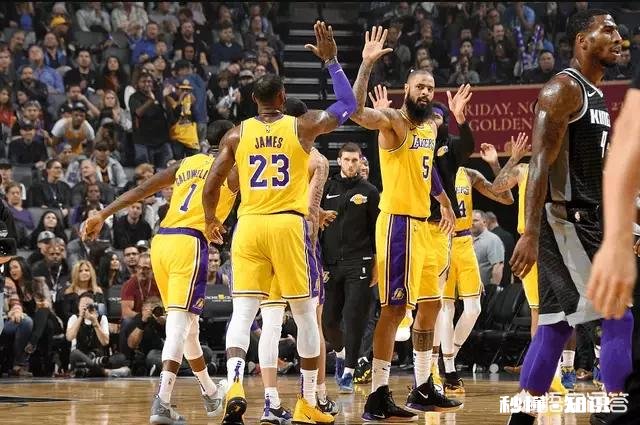 英格拉姆和库兹马球哥以后续约都要2000万美元以上，你觉得湖人该留谁