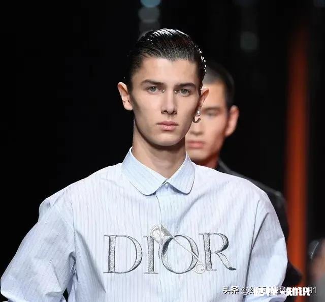 自己丑，女朋友漂亮又喜欢帅哥，很自卑，想分手会不会不好