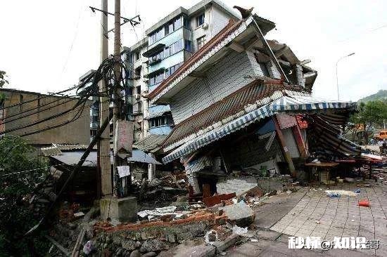 家里老房子快倒下了，可以申请批地建房吗注意什么