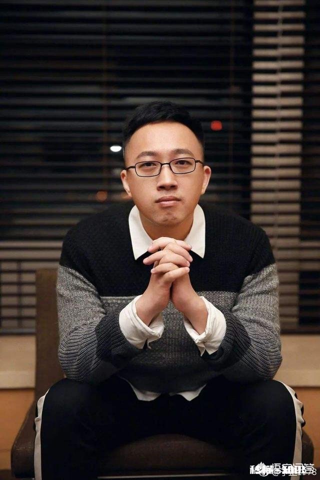 于正手撕艺人前女友，而网友惊叹18线艺人都有上百万片酬娱乐圈的钱到底有多好赚