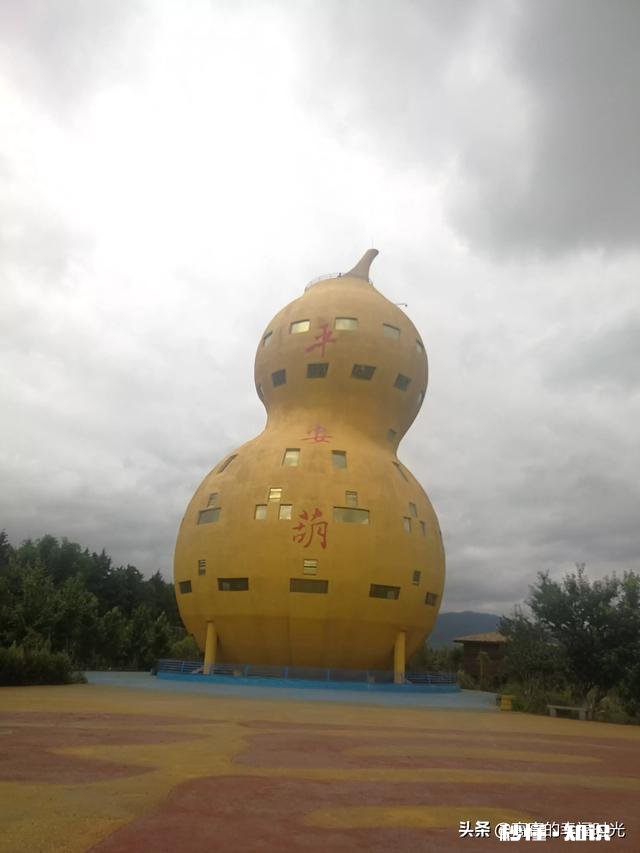 12-25岁消费群体买零食多还是食材多您在哪一块支出占比高