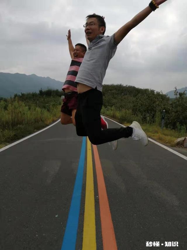 公路是农村发展致富的基础，那么将来的农村公路养护怎么做好