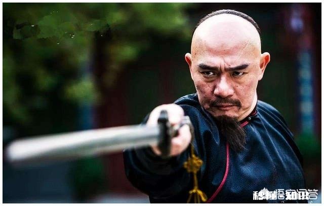 紫禁城头等侍卫钮祜禄·讷亲,曾贴身保护雍正,为何却被乾隆下令自裁