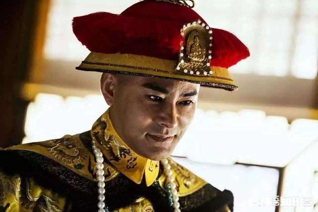 紫禁城头等侍卫钮祜禄·讷亲,曾贴身保护雍正,为何却被乾隆下令自裁