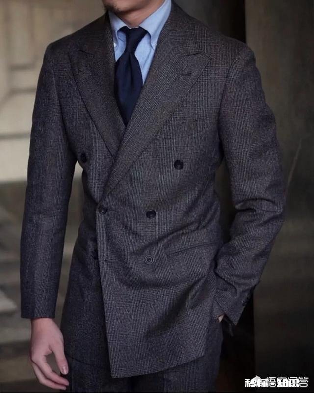 如何正确区分正式西装与休闲西装