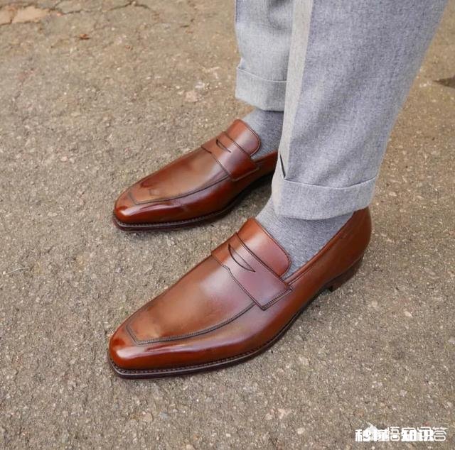如何正确区分正式西装与休闲西装