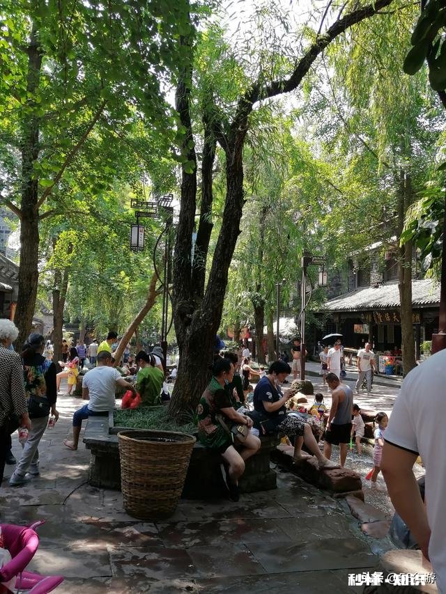 在游山玩水的旅途中，如何最大限度地保护自然环境