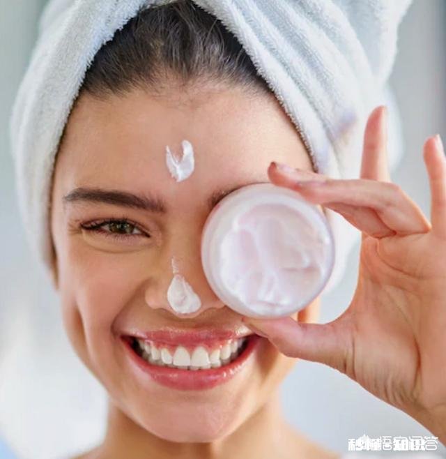 洁面啫喱、爽肤水和面霜的正确使用顺序是什么有哪些需要注意的问题