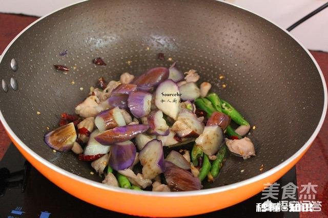 做红烧茄子选圆茄好还是长茄好