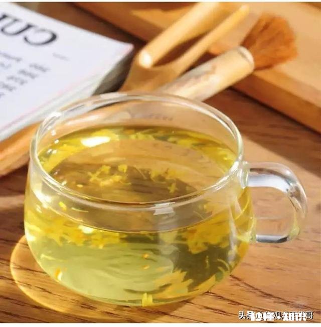 干桂花泡水冷却后变成橙红色正常吗