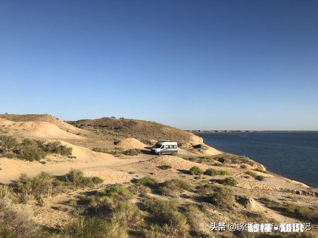 独自一个人出游的话，你会选择房车还是床车还是徒步露营