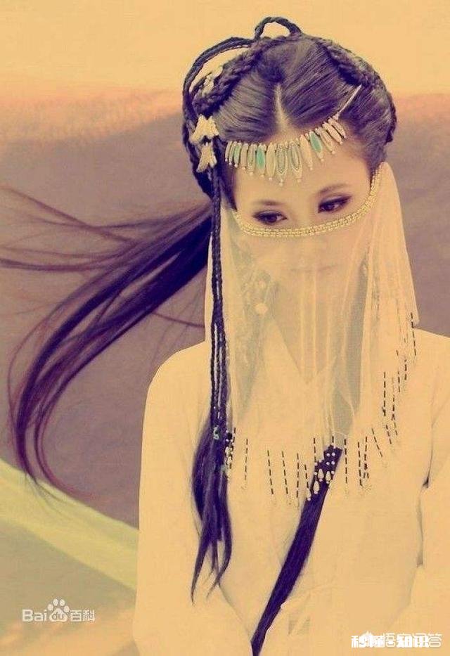 一句形容佳人的诗句是什么