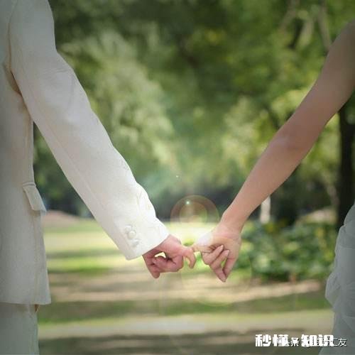 与刚认识的女友一见面就被花了一千，这算是被骗了吗