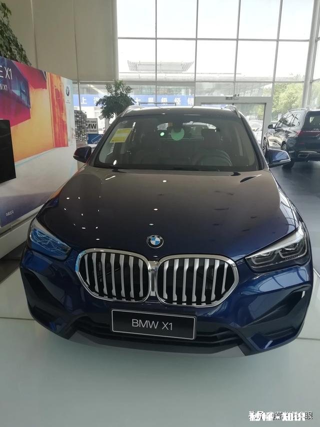 贷款买的车满两年提前还款要违约金吗