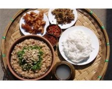 问个美食的问题，想吃米线了，去哪里吃最好