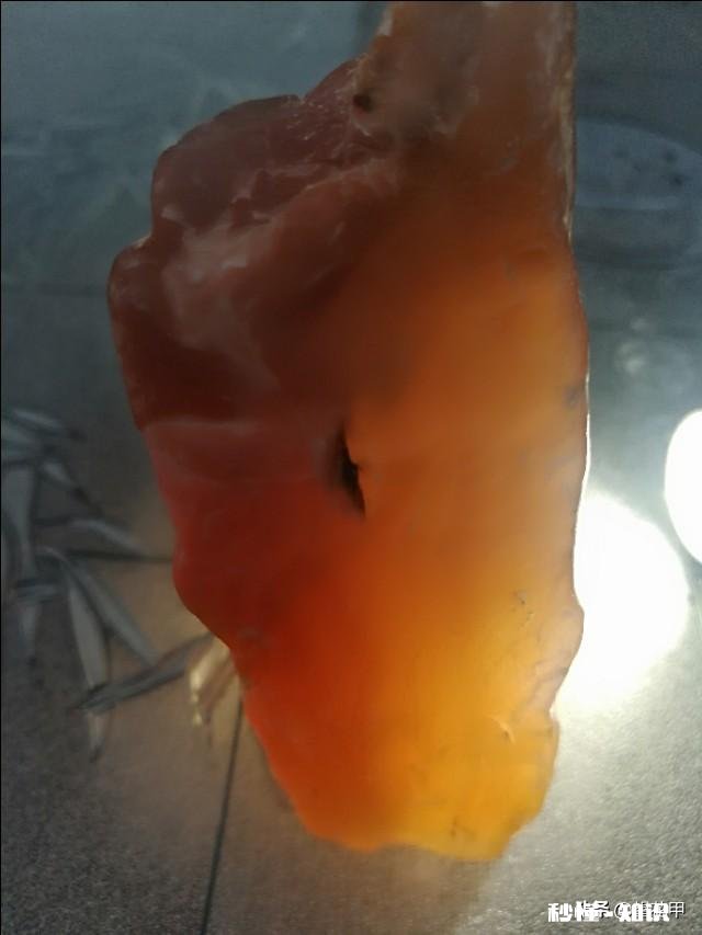 这个石头的字是天然还是人工