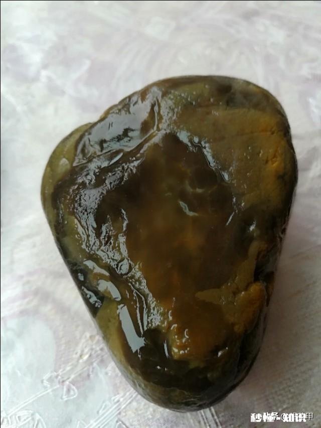 这个石头的字是天然还是人工