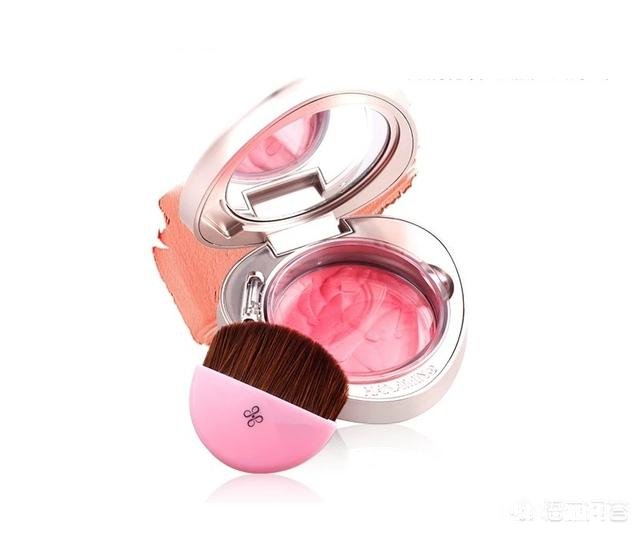 你觉得国产的美妆产品有哪些可以推荐的