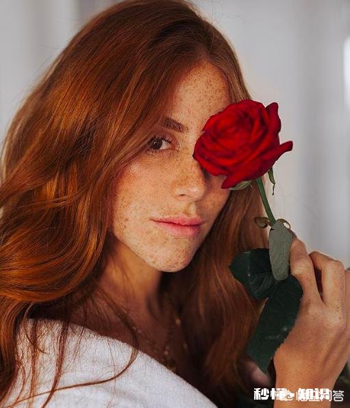 脸上有斑点，适合用什么遮住