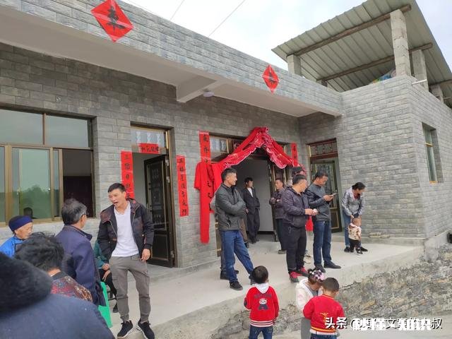 你们那边会摆哪些酒席请客