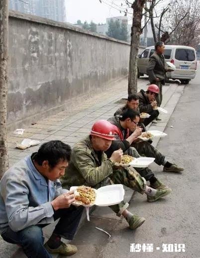 农民进城，是助农吗