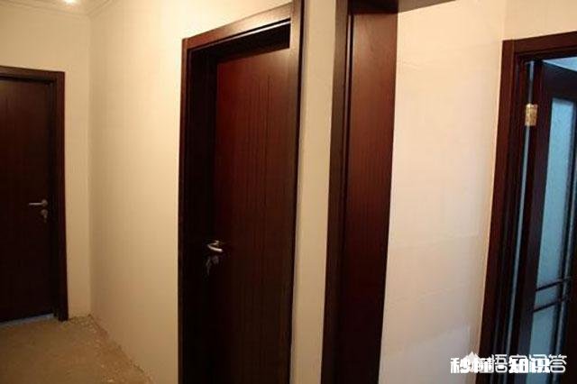 装修房子是先批墙还是先装门