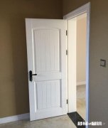 装修房子是先批墙还是先装门