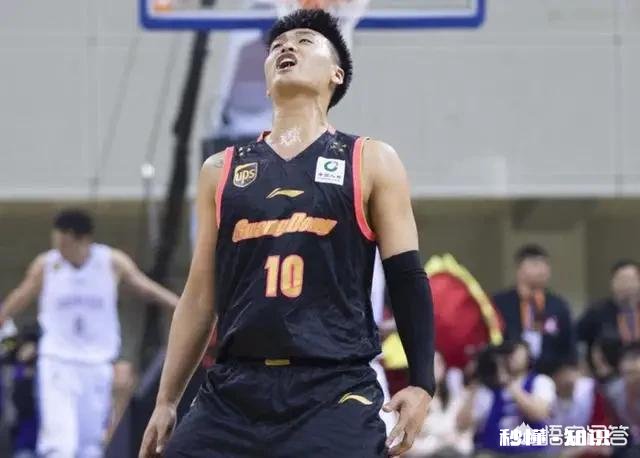 现在的广东宏远，与其他球队相比，强在哪里