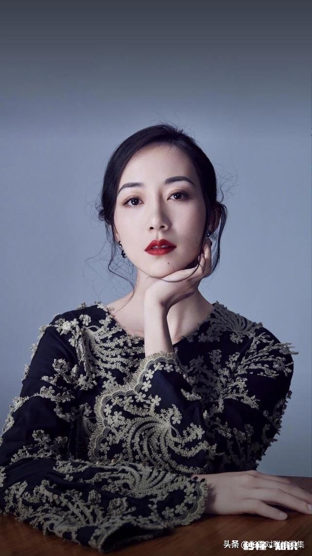 上联：一声征雁，半窗残月，凄凉只恐乡心起。下联怎么对