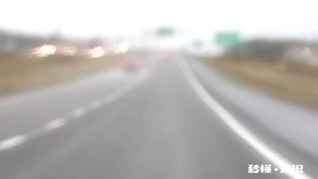 伴随手机电脑的普及，近视的人越来越多，然而近视的人不带眼镜看世界是什么样的