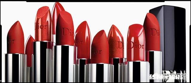 黄皮肤、嘴唇颜色浅的女生，选什么颜色口红好看