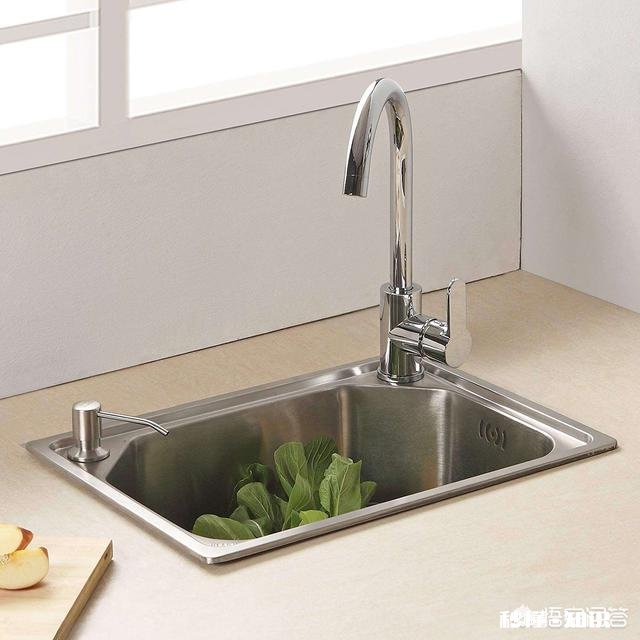 厨房水槽到底选单槽还是双槽