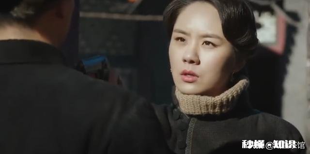 《新世界》中，小耳朵是什么组织的头领